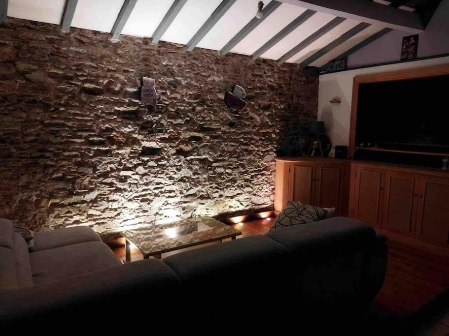 Charmante Maison Atypique En Village Saint-Colombin Zewnętrze zdjęcie